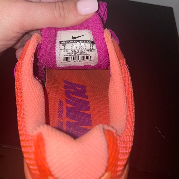 Women air max size 6 - Picture 3 of 3